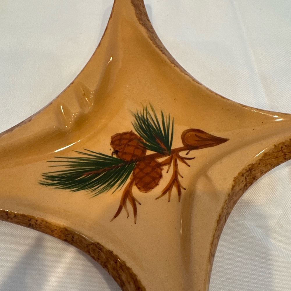 Vintage 70s Ceramic Retro Mod Ashtray, Mid Century Holiday Decor - Picture 4 of 7